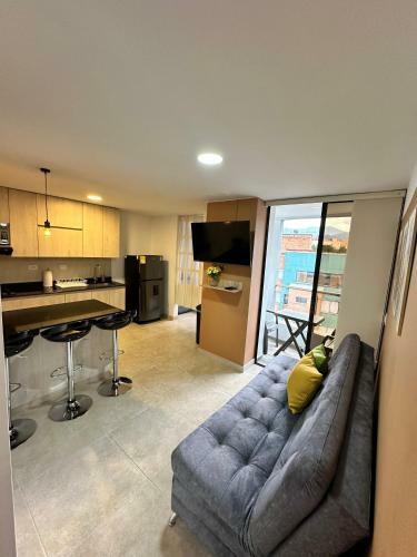 702 Apartamento Laureles Cerca A La 70 Y Estadio