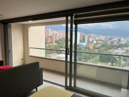 Apartamento Stunning Loft Ciudad Del Rio Poblado-pool-gym-view