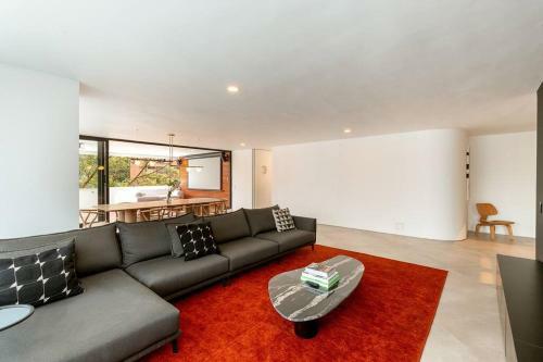 Villa Provenza Luxury Penthouse ? Pvt. Rooftop ? Jacuzzi