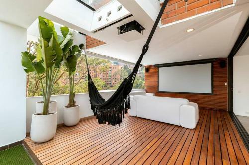 Villa Provenza Luxury Penthouse ? Pvt. Rooftop ? Jacuzzi