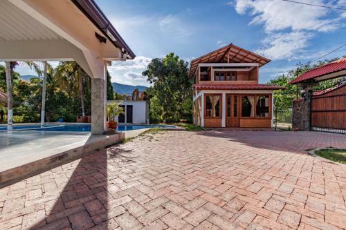 Villa Julieta Caba�a 1
