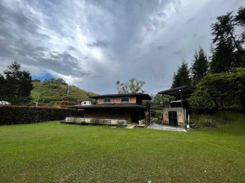 Casa Finca Con Jacuzzi En Guarne Antioquia