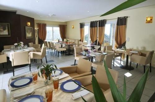 Hotel Logis H�tel De La Tour