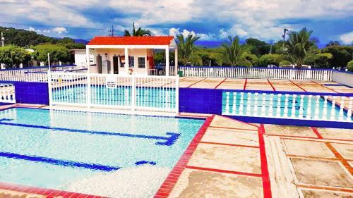 Maravillosa Casa Vacacional En Girardot