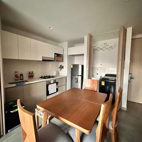 Modernos Y C�modos Apartamentos En Playa Salguero