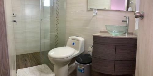Lujoso Apartamento Hacienda Pe�alisa