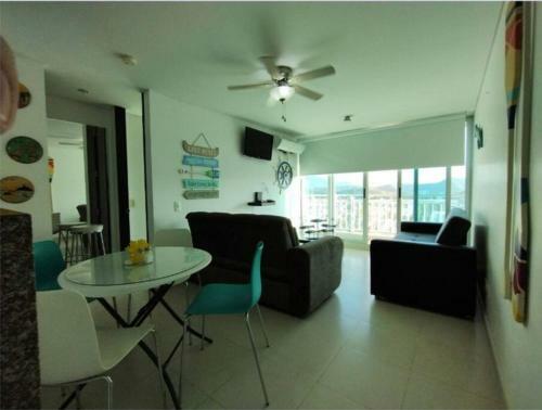 Apartamento En El Rodadero-piscina-jacuzzi-wifi