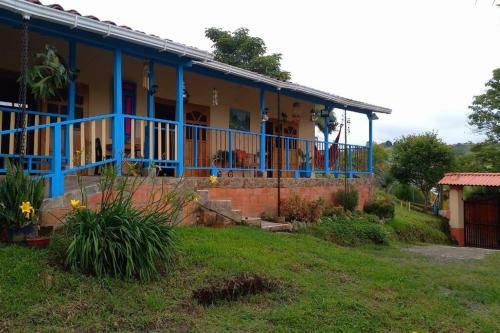 Calida Casa Campestre Filandia Qdio