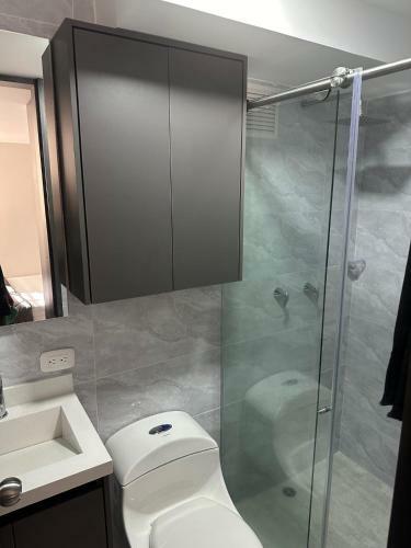 Moderno Apartamento Primer Piso