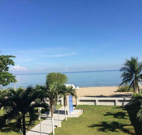 Apartamento Frente A La Playa En Cove�as