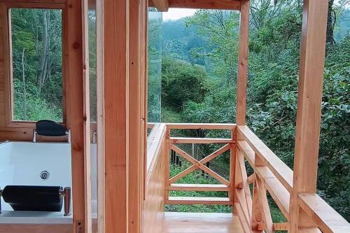 Villa Ecocaba�a Con Jacuzzi Ecocaba�as Byb