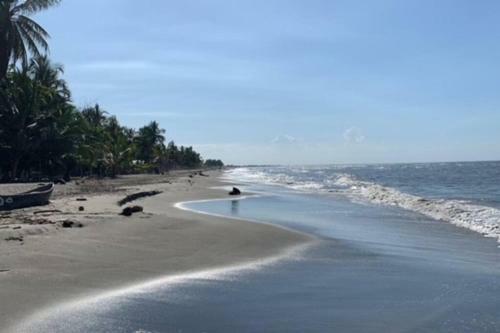 Ocean Front House At Charming Ci�naga!