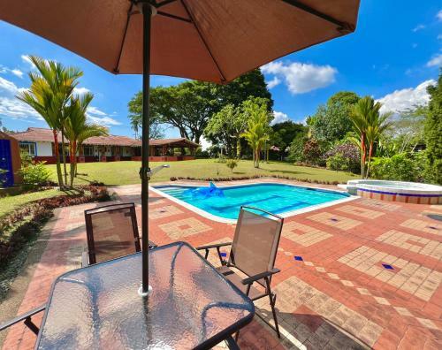 Agroturismo Chalet La Puerta Del Sol