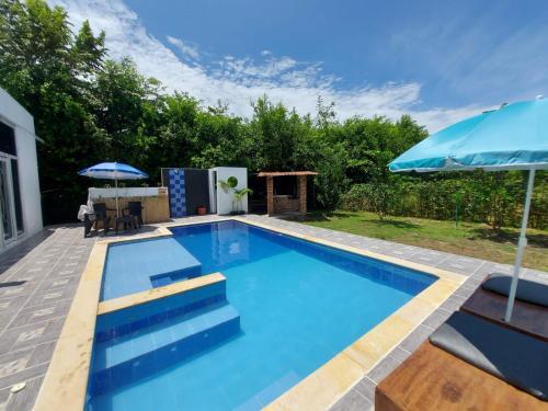 Emun� Campestre