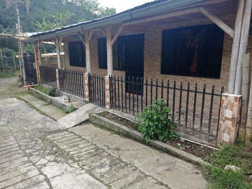 Casa Aroma, Con Agua Caliente Y Muy Acogedora