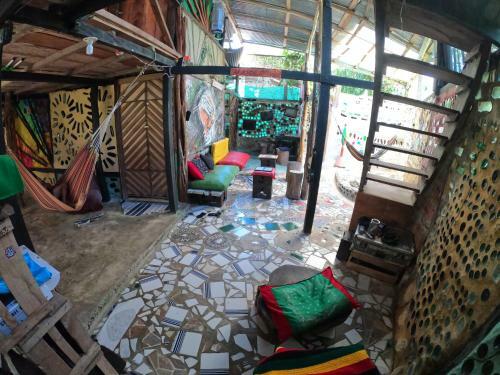 Agroturismo Reciclarte Galer�a Hostal