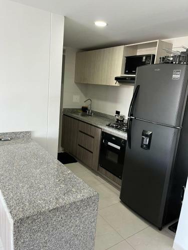 Habitaci�n Auxiliar En Apto Compartido Piso 26