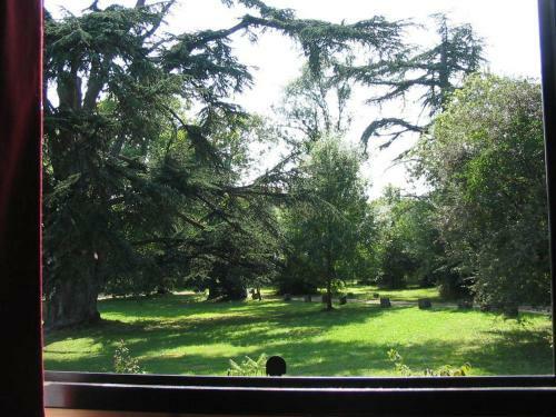 Domaine De Fonroques