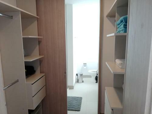 Amplio Apartamento Con Terrazas Y Vista �nica Cafetera