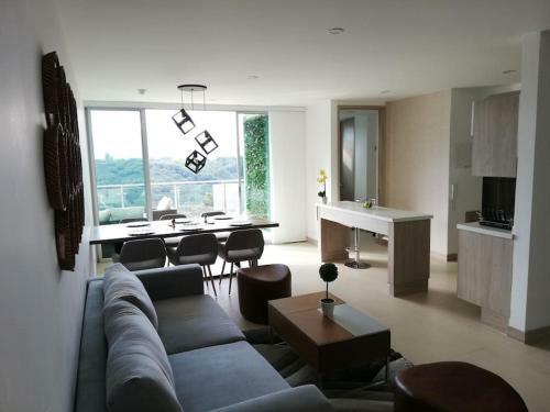 Amplio Apartamento Con Terrazas Y Vista �nica Cafetera