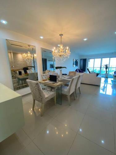 704 - Apartamento Con Excelente Ubicaci�n.