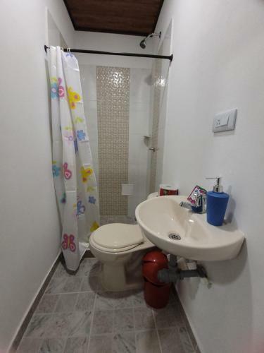 Casa Completa, Hospedaje Llanero