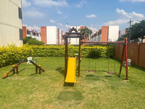 Apartamento Secure 3-br In South Cali Pool & Pet-friendly