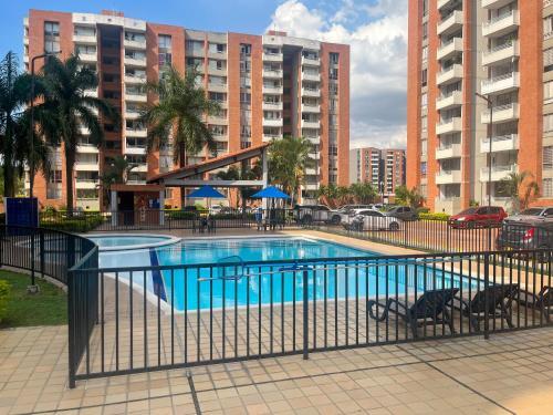 Apartamento Secure 3-br In South Cali Pool & Pet-friendly