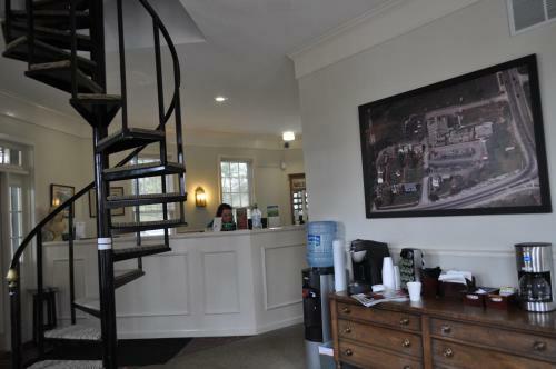 Century Suites Hotel