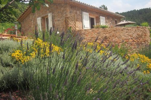 Hotel H�tel Restaurant Le Pradinas