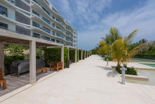 Lujoso Apartamento Con Salida Directa A La Playa Edificio Morros Eco