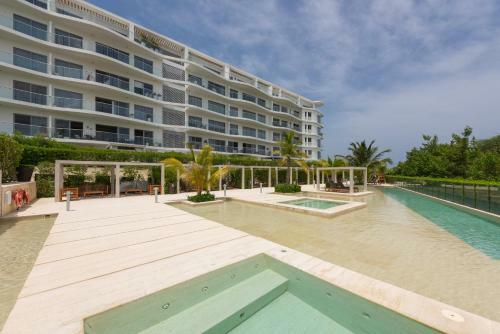 Lujoso Apartamento Con Salida Directa A La Playa Edificio Morros Eco