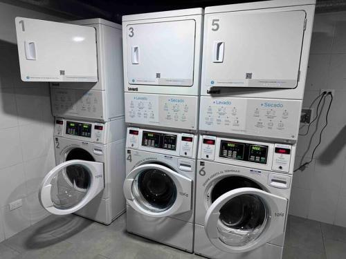 Apartamento Moderno En El Centro Con Vista A La Ciudad