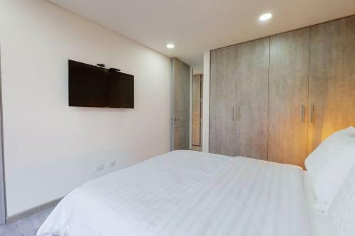 Amplio Apartamento De 2 Hab Con Excelente Vista
