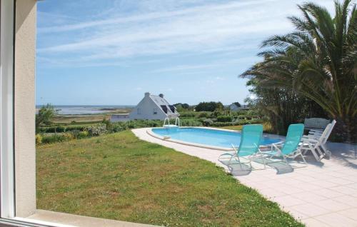 Holiday Home Pleubian 51