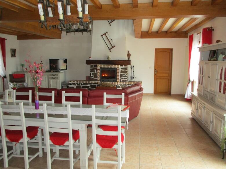 Hostal La Maison Fleurie