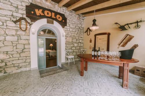 Hostal Pansion Kolo
