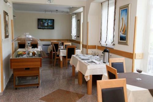 Hostal B&B Pansion Vago
