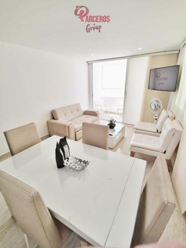 C�modo Apartamento Cerca A La Playa Por Parceros Group