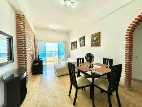 Hermoso Apartamento Con Balc�n Y Vista Al Mar.