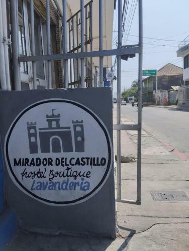 Hostal Del Castillo Mirador Hostel