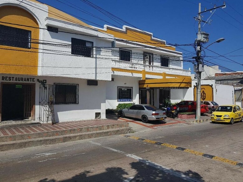 Hotel Girasol
