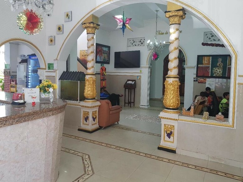 Hotel Girasol