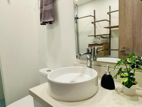 Apartamento Laureles Loft W Balcony