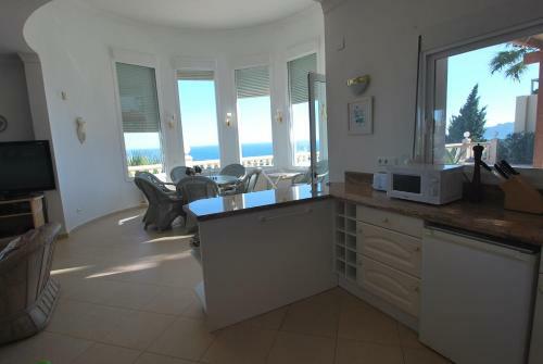 Seaview Whole Villa