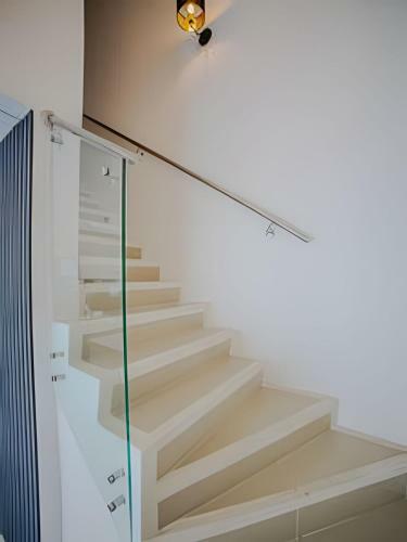 Apartamento Altitude Haven Loft W/ Bay View