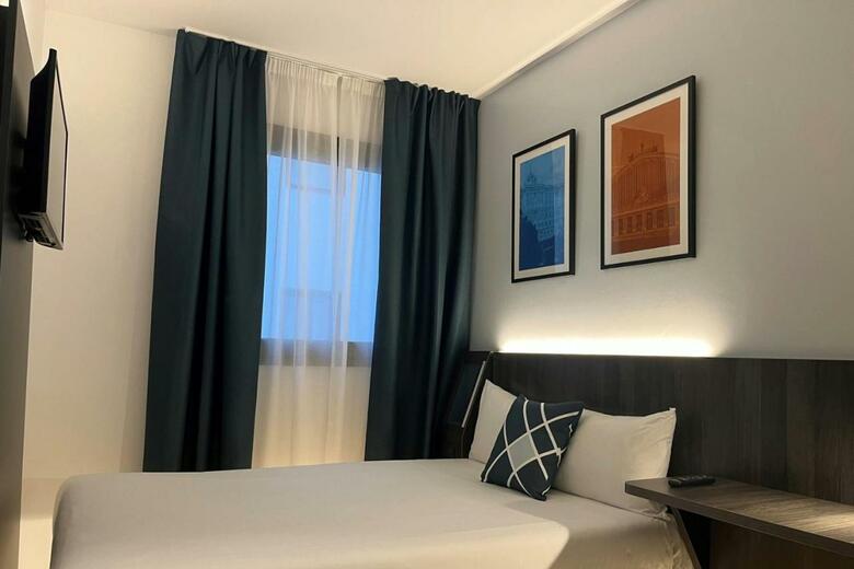 Hostal Four Points Flex By Sheraton Madrid Atocha
