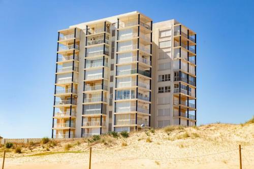 Beachfront Apartment 30min From Valencia