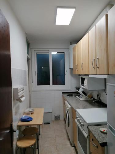 Apartamento Piso A 50m de La Playa Con Terraza Y 2 Hab