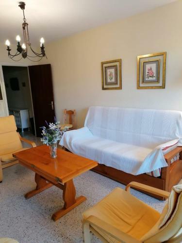 Apartamento Piso A 50m de La Playa Con Terraza Y 2 Hab